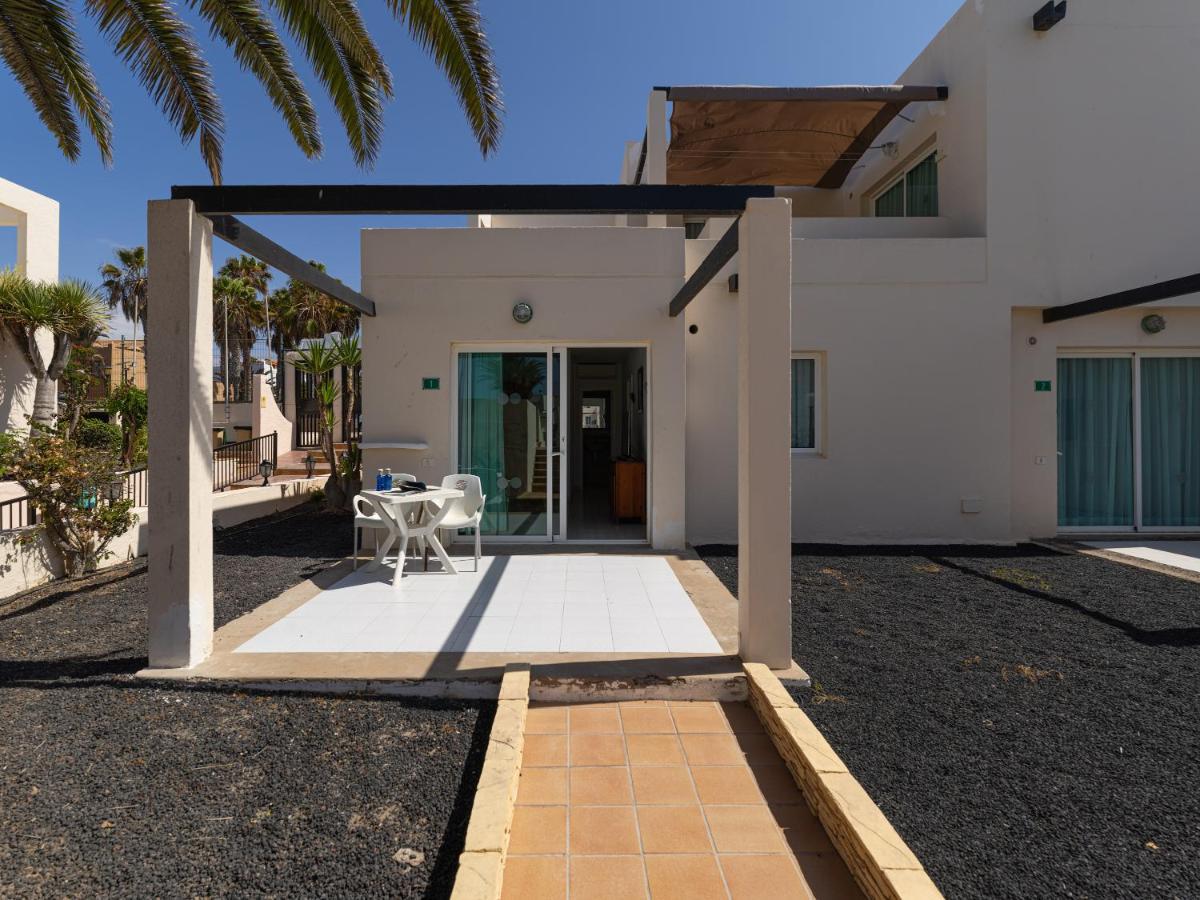 Homeforguest Apartamento 15 Con Terraza Y Piscina En Corralejo Esterno foto