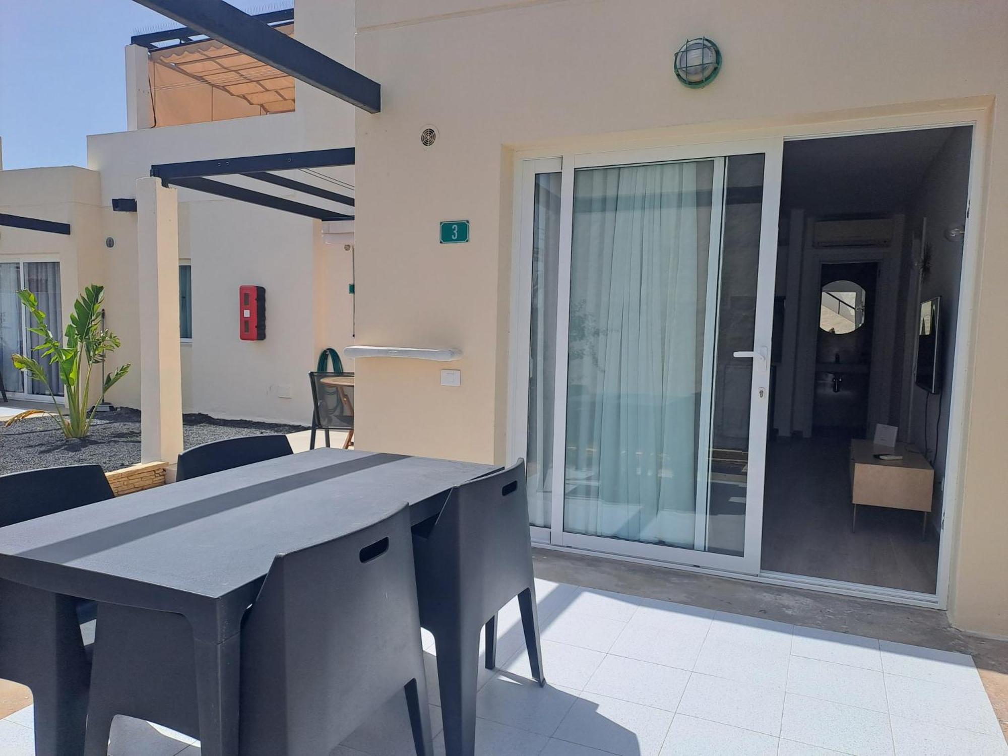 Homeforguest Apartamento 15 Con Terraza Y Piscina En Corralejo Esterno foto