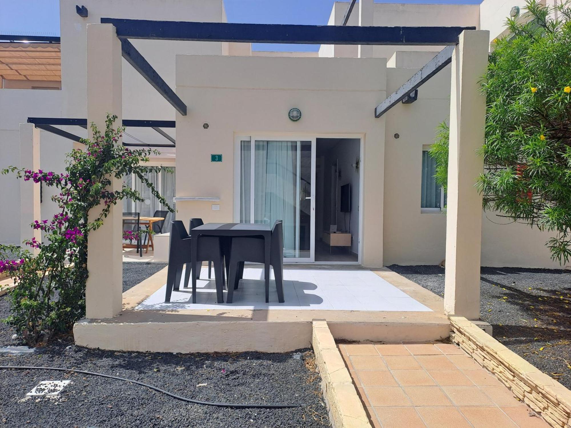 Homeforguest Apartamento 15 Con Terraza Y Piscina En Corralejo Esterno foto